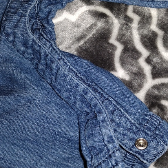 Gap Denim & Ruffle Jumper Baby 0-3 Months EUC - Picture 5 of 8